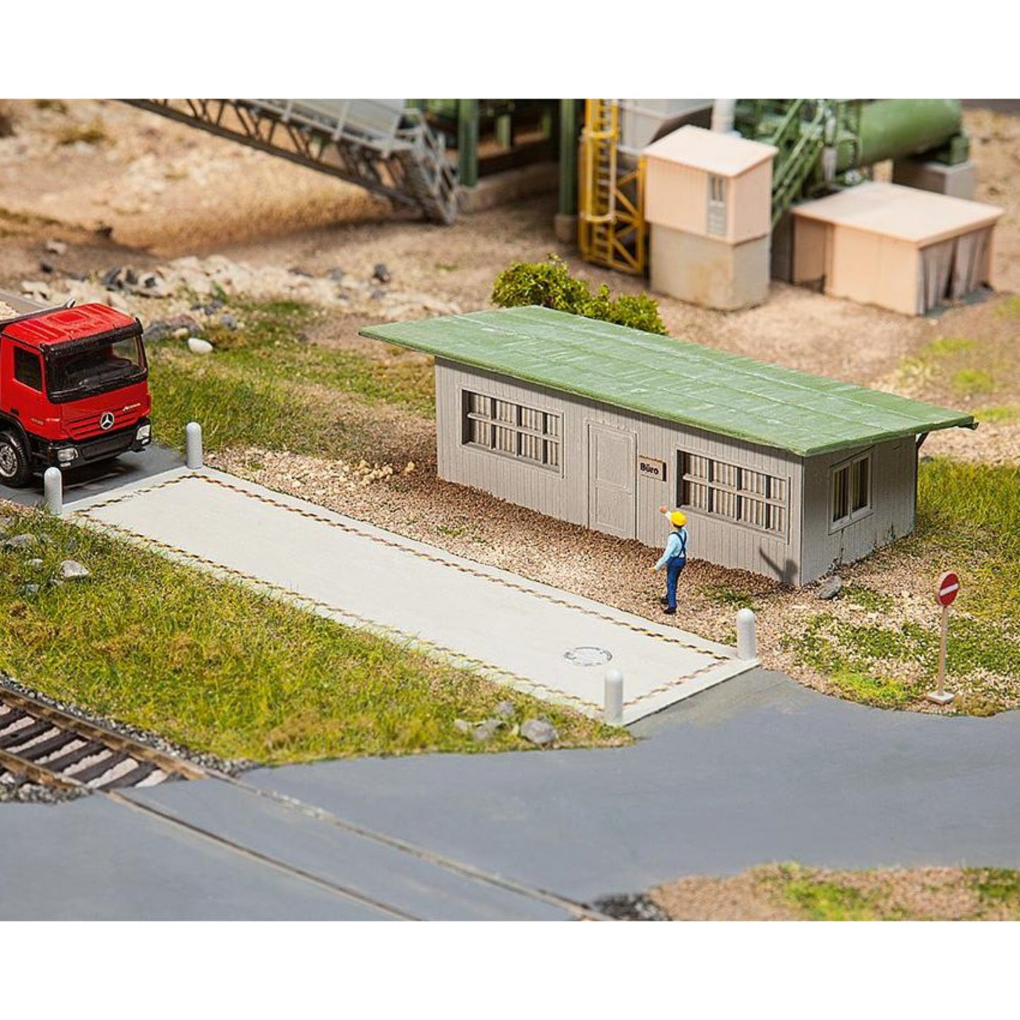 Faller Truck Scale With Office HO Scale