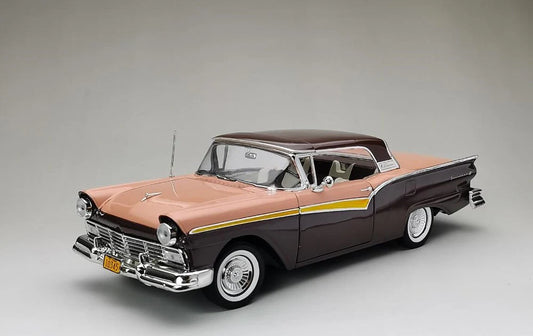 Sunstar American collectables 1957 Ford Fairlane 500 Skyliner 1:18