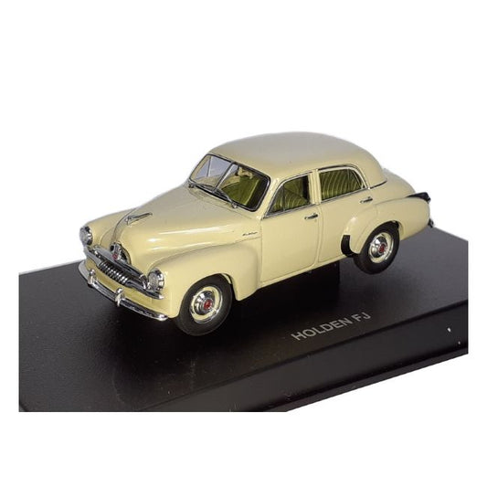 Auto art Holden FJ (Lithgow Cream) 1:43