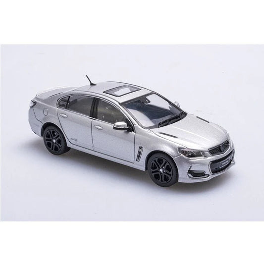 Biante 2016 Holden VFII Commodore SSV Redine nitrate 1:43