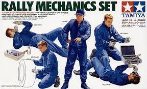 Rally Mechanics Set 1/24